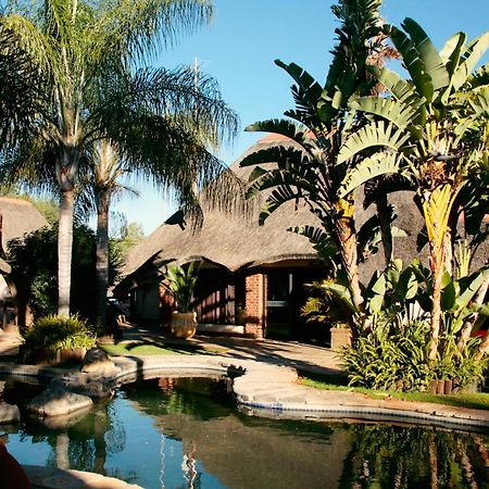 Cest Si Bon Hotel Otjiwarongo Luaran gambar