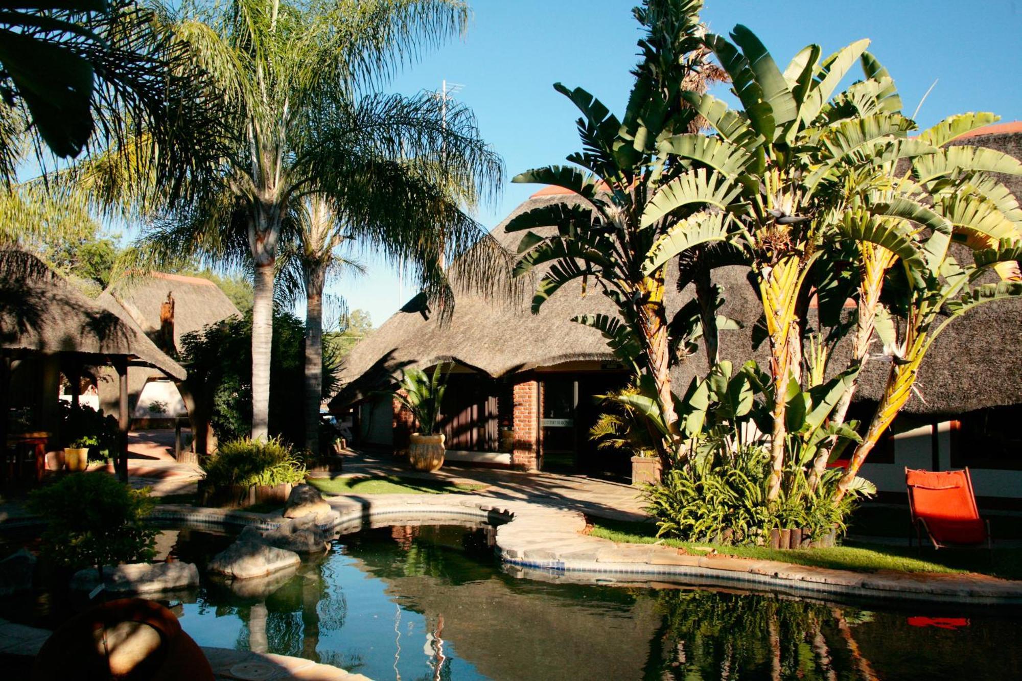 Cest Si Bon Hotel Otjiwarongo Luaran gambar