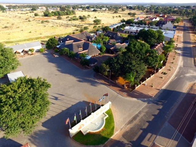 Cest Si Bon Hotel Otjiwarongo Luaran gambar