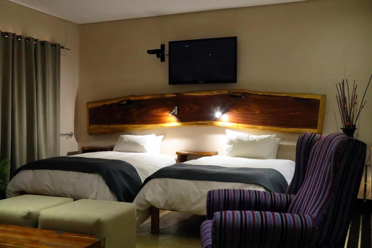Cest Si Bon Hotel Otjiwarongo Luaran gambar